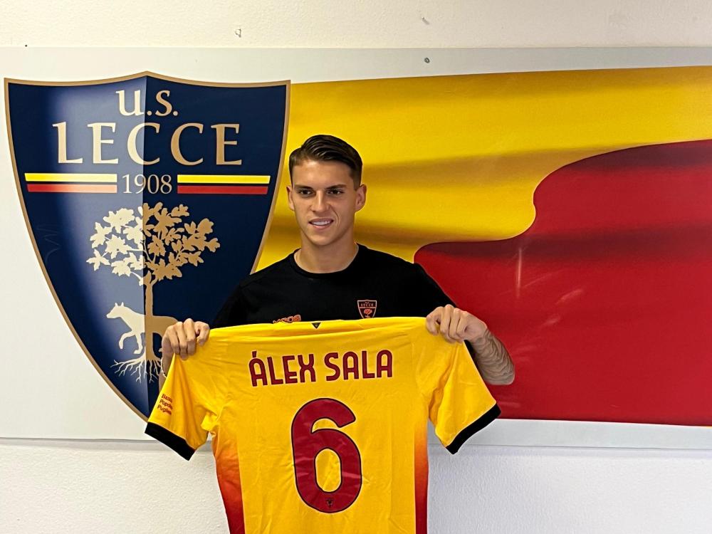 alt=