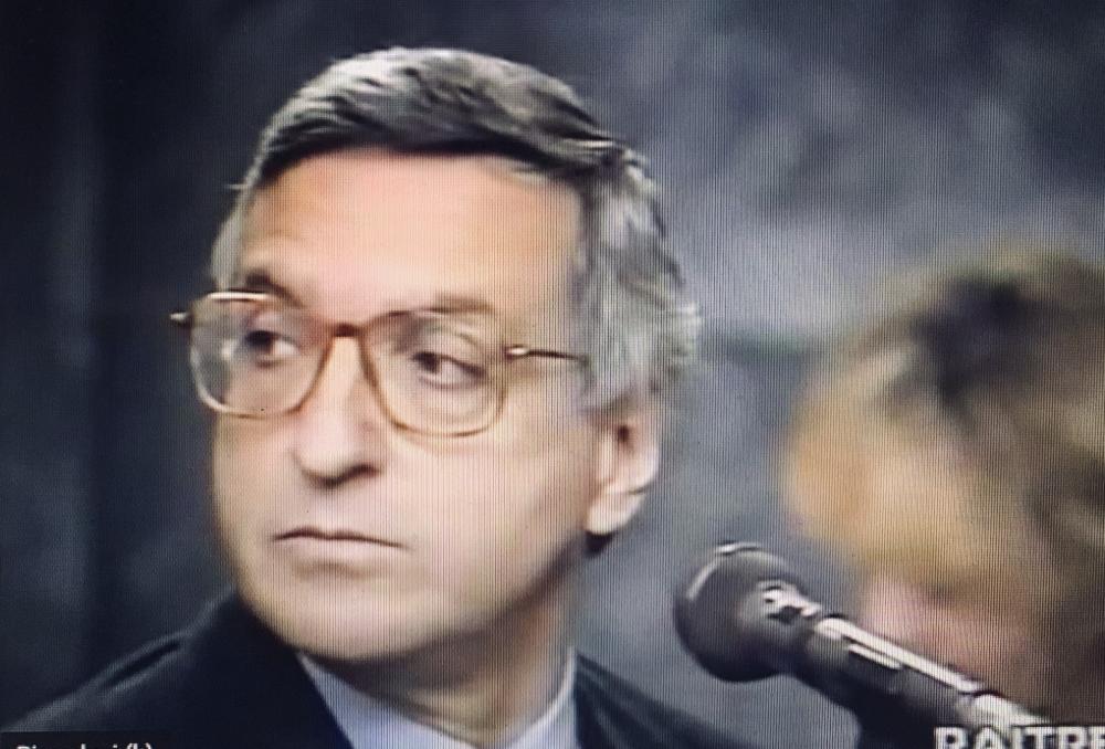 alt=