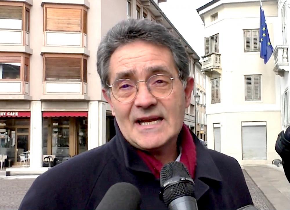 alt=