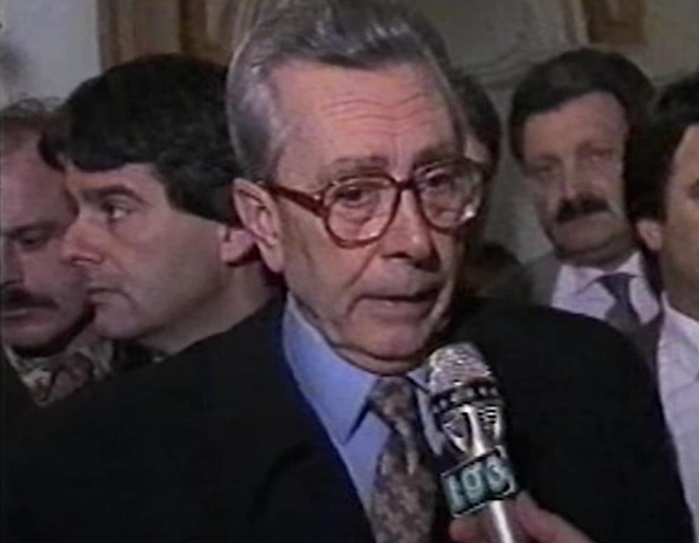 alt=