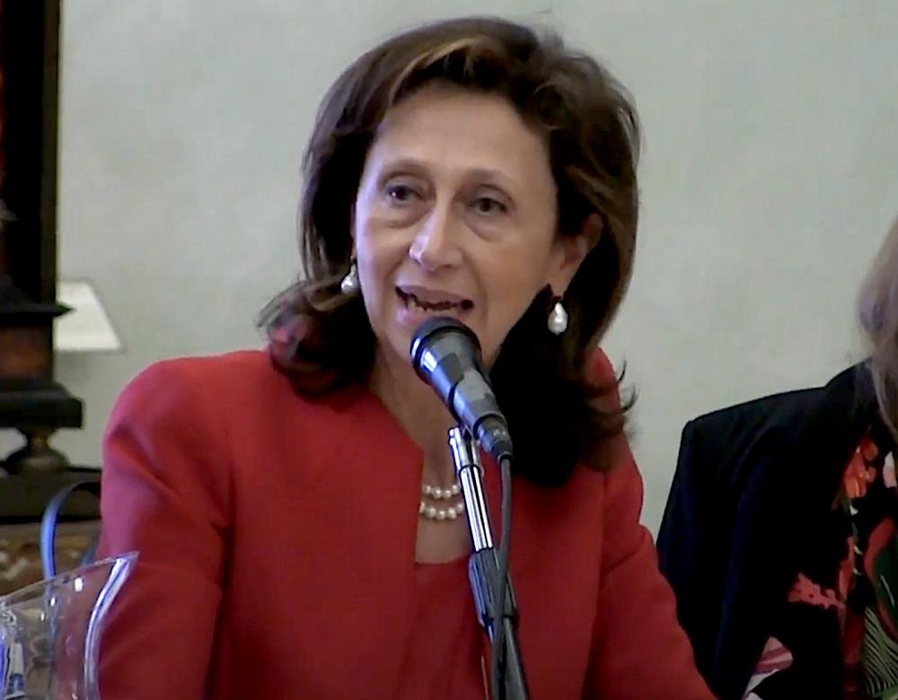 alt=
