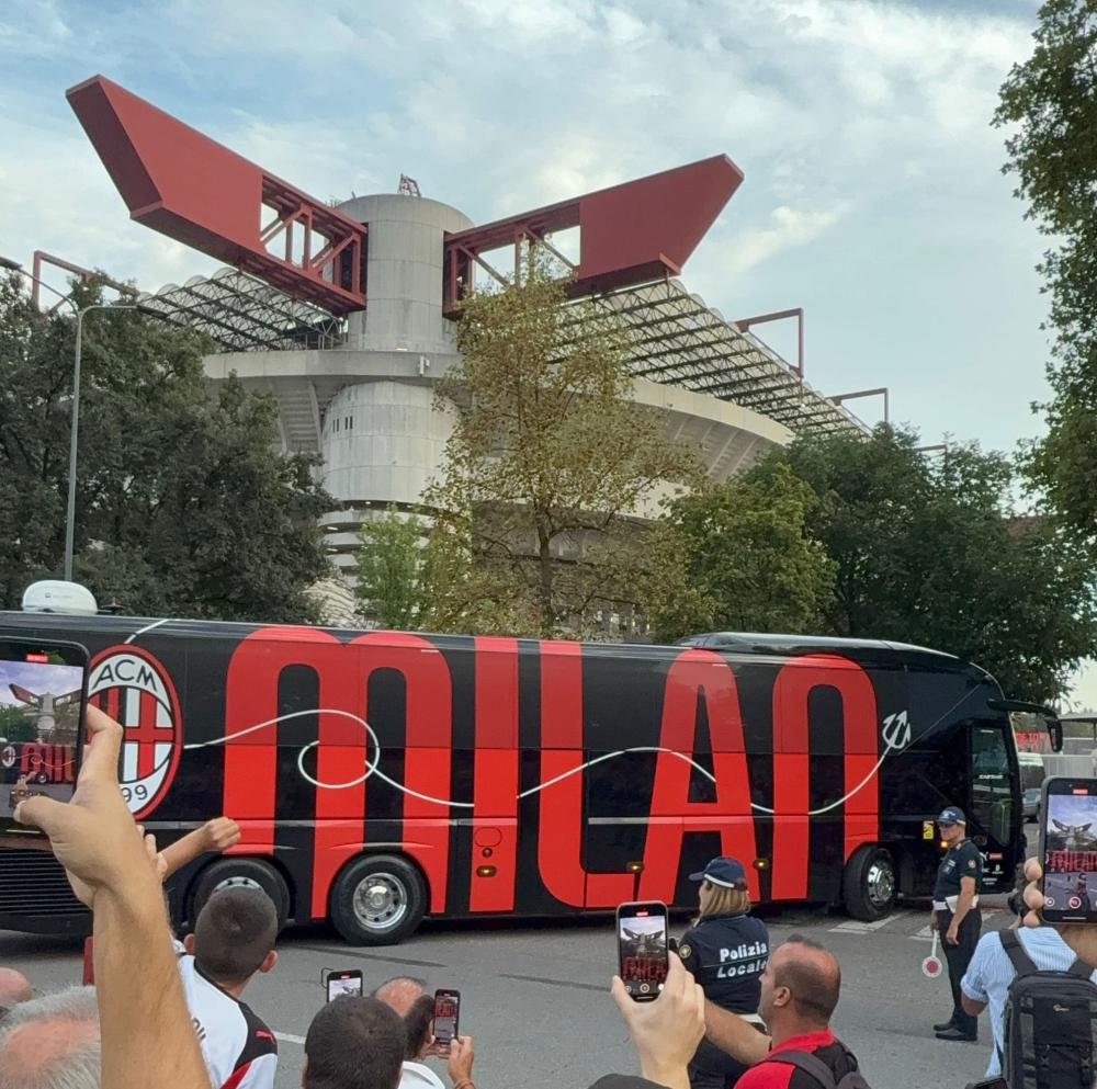 alt=