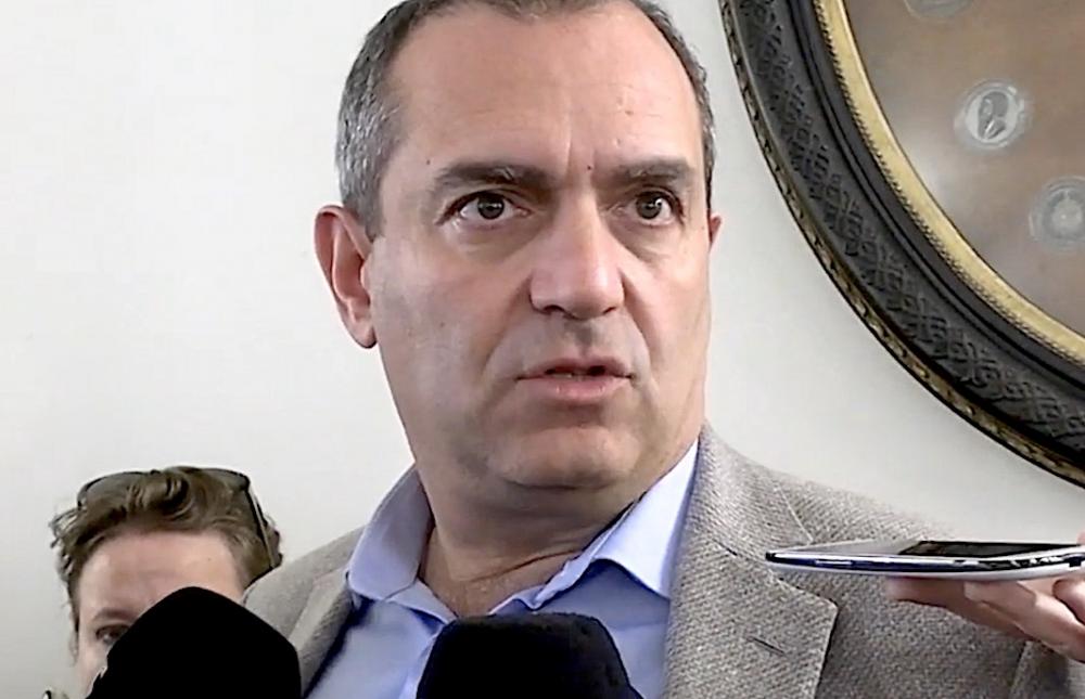 alt=