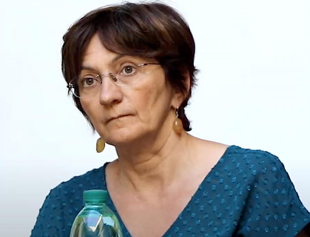 alt=