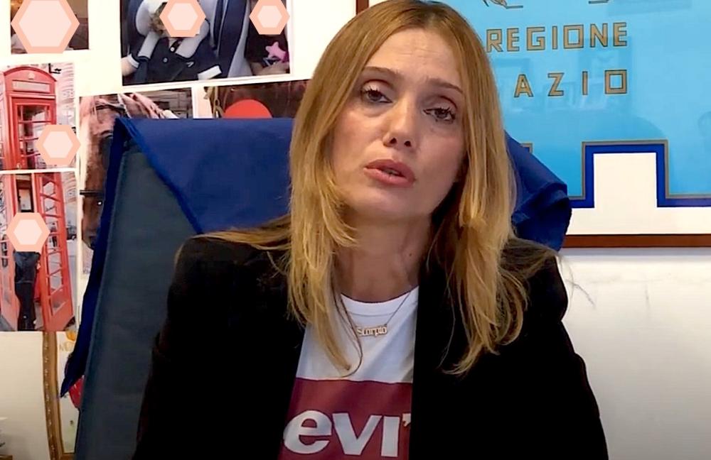 alt=