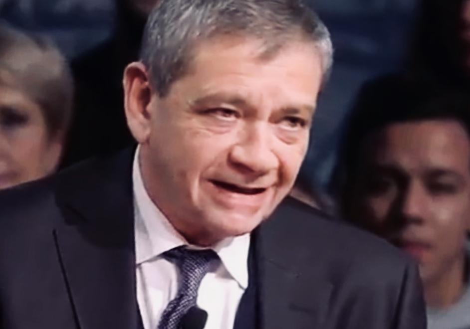 alt=