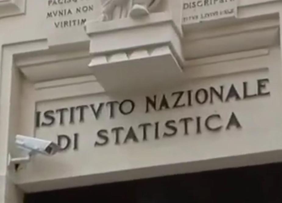 alt=