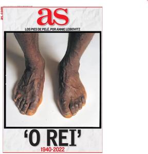 As in apertura ricorda Pelé con una celebre foto dei suoi piedi, di Annie  Leibovitz - TUTTOmercatoWEB.com
